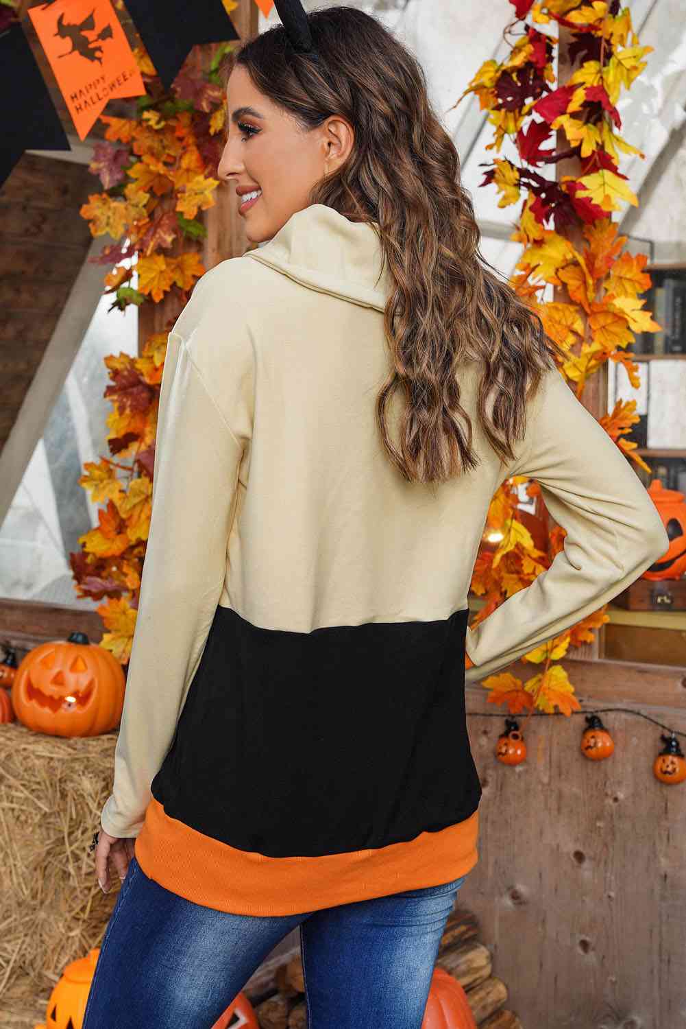 Long Sleeve Jack-O'-Lantern Graphic Sweatshirt-Street 360-Charcoal-S-Urbanheer