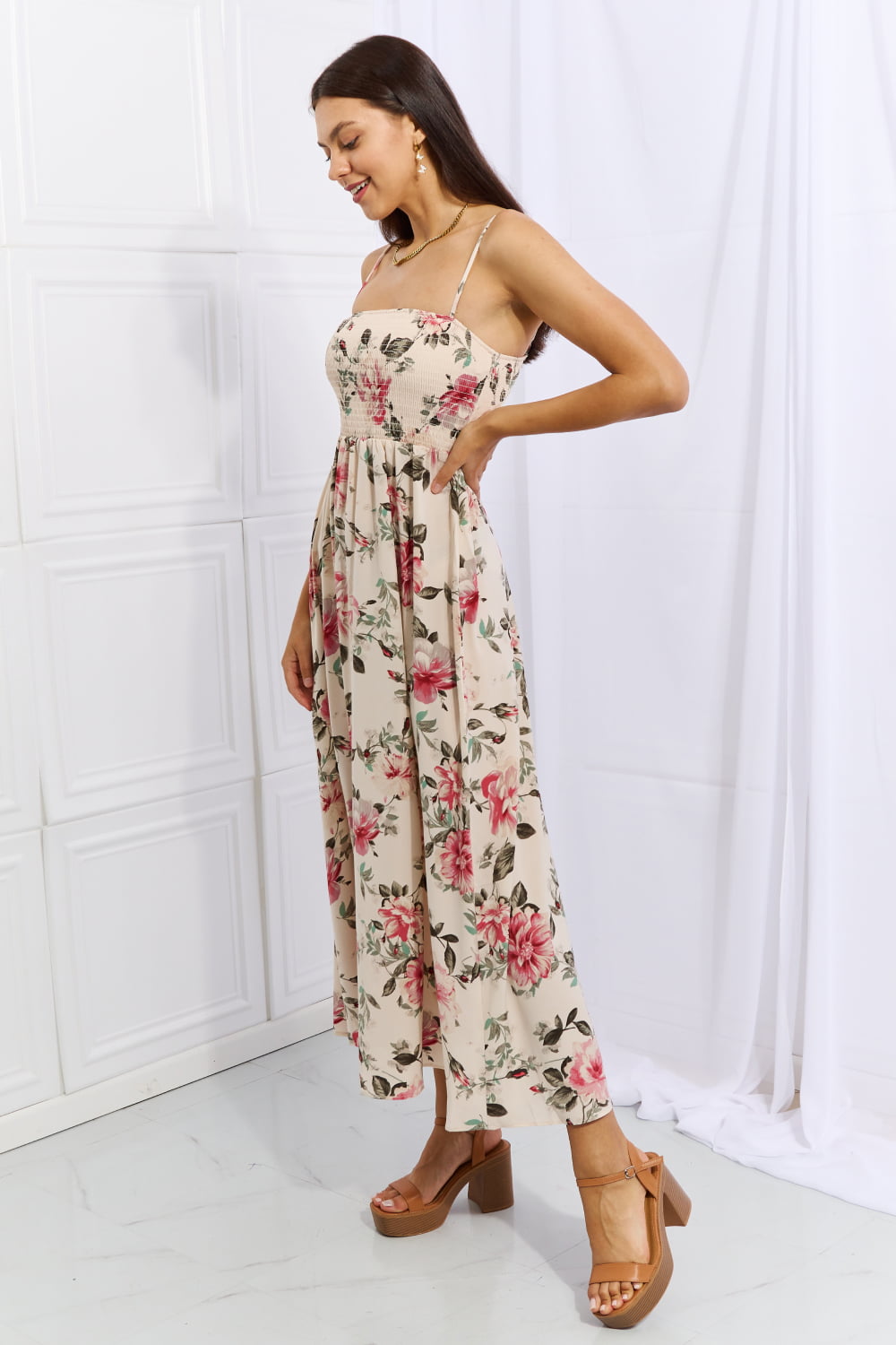 OneTheLand Hold Me Tight Sleevless Floral Maxi Dress in Pink – UrbanHeer